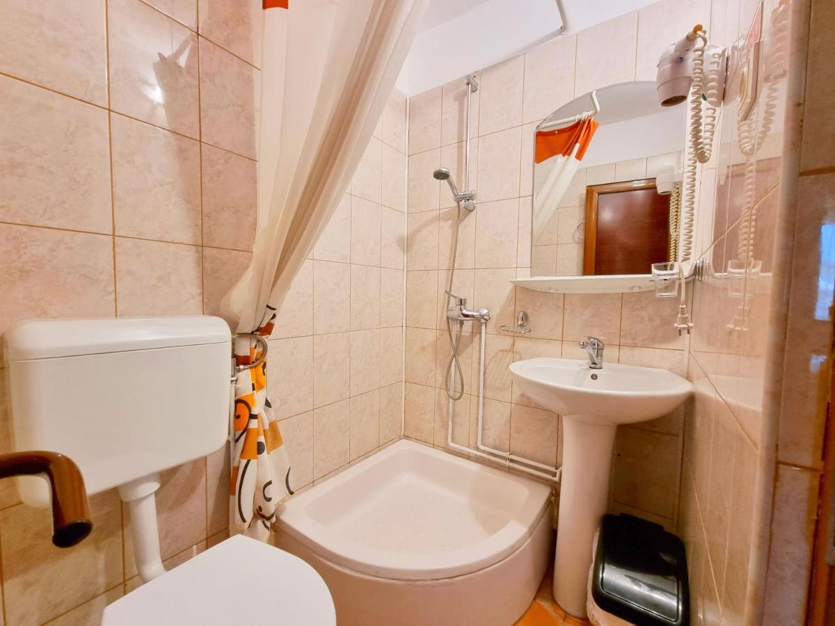 Buşteni Casa Cu Brazi酒店 外观 照片