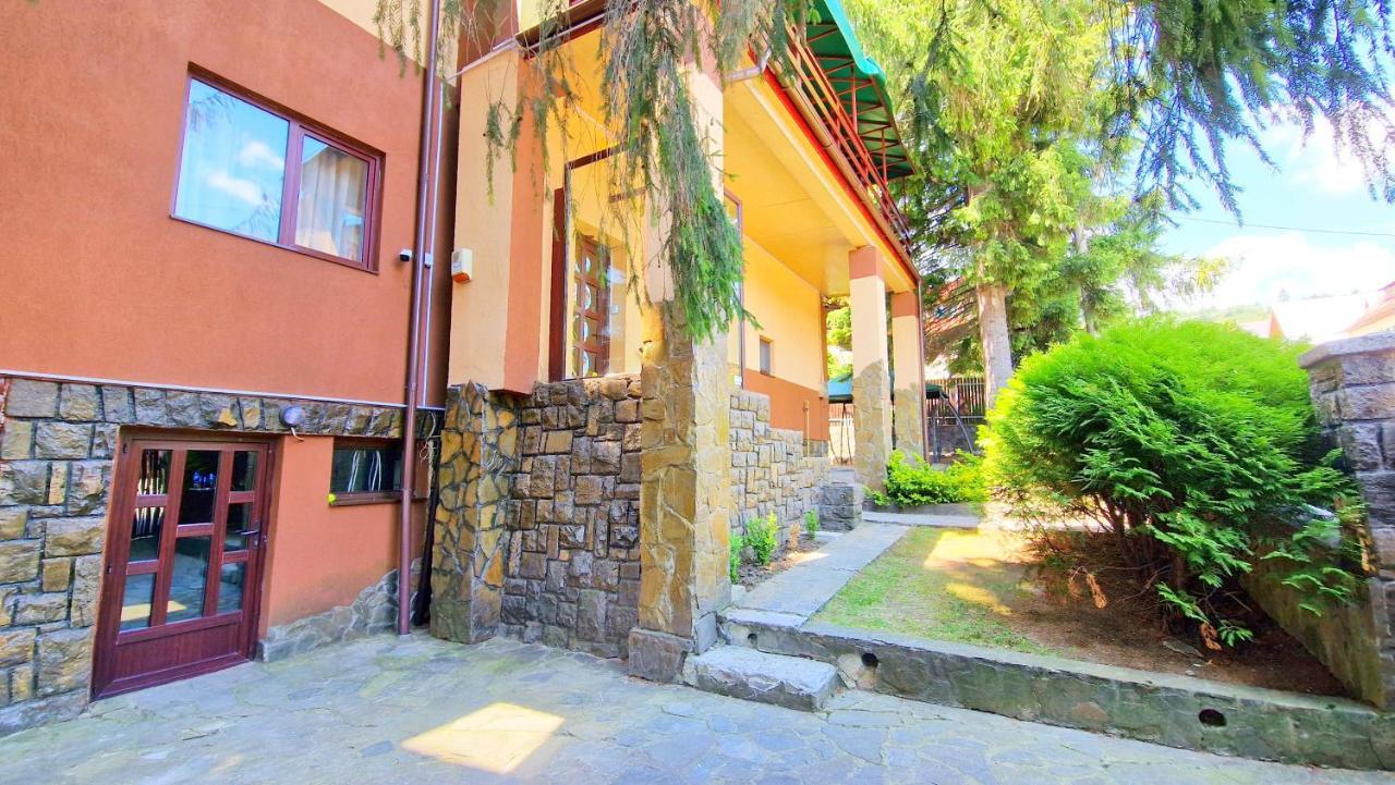 Buşteni Casa Cu Brazi酒店 外观 照片
